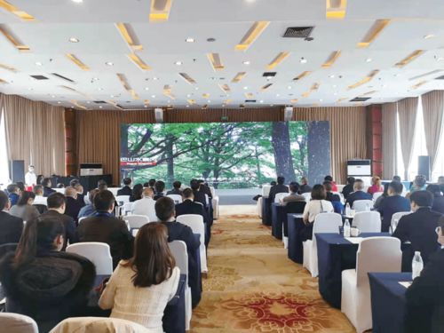 巴中市食品飲料產(chǎn)業(yè)投資推介會(huì)暨工業(yè)項(xiàng)目簽約儀式在蓉舉行，共筑產(chǎn)業(yè)合作新平臺(tái)